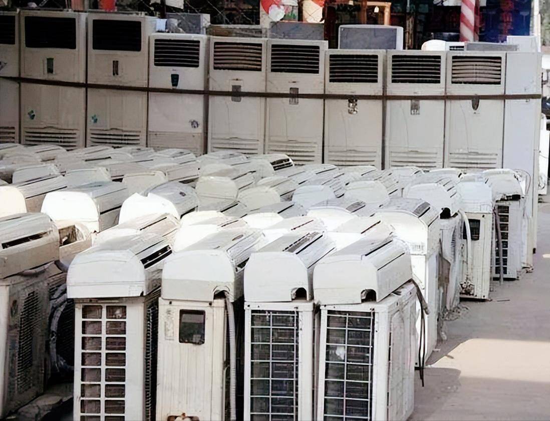 是川渝人连空调都不敢开了真是让人受不了ayx爱游戏app比45℃高温更惨的(图5)